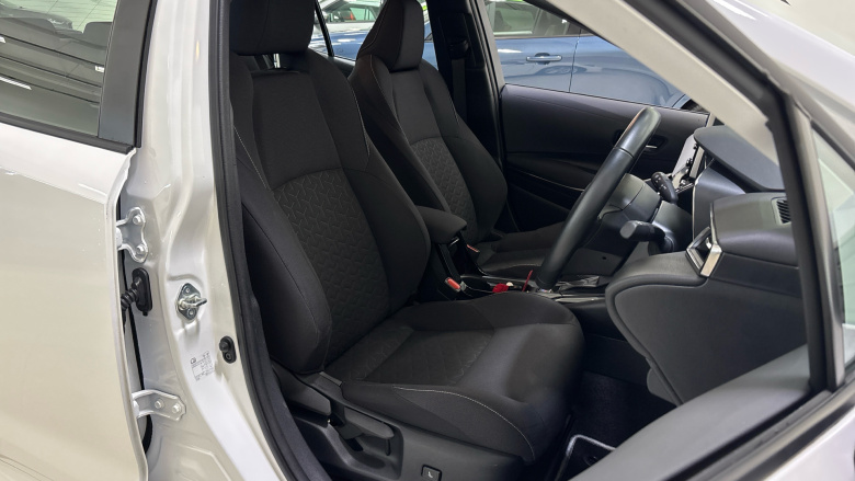 Toyota Corolla 1.8 VVT-i Hybrid Icon 5dr CVT Hybrid Hatchback